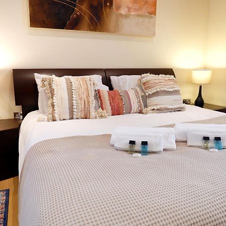 Stunning Apartment Close To Cambridge Station With Free Parking! Екстериор снимка