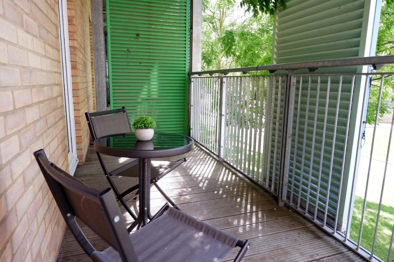 Stunning Apartment Close To Cambridge Station With Free Parking! Екстериор снимка