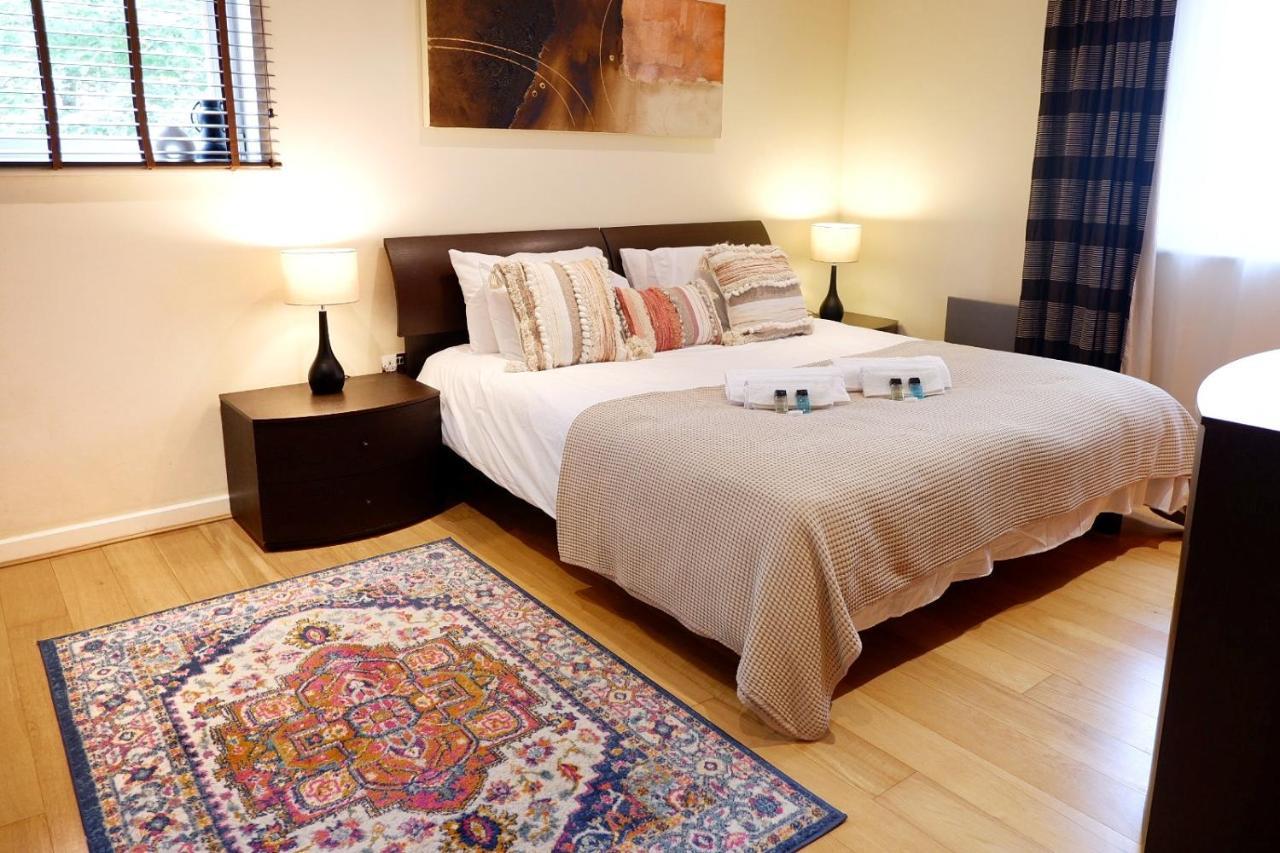Stunning Apartment Close To Cambridge Station With Free Parking! Екстериор снимка