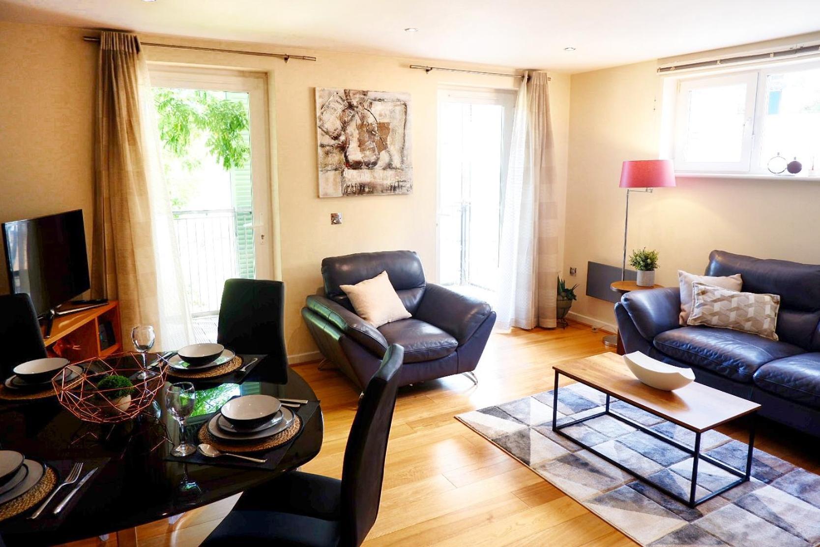 Stunning Apartment Close To Cambridge Station With Free Parking! Екстериор снимка