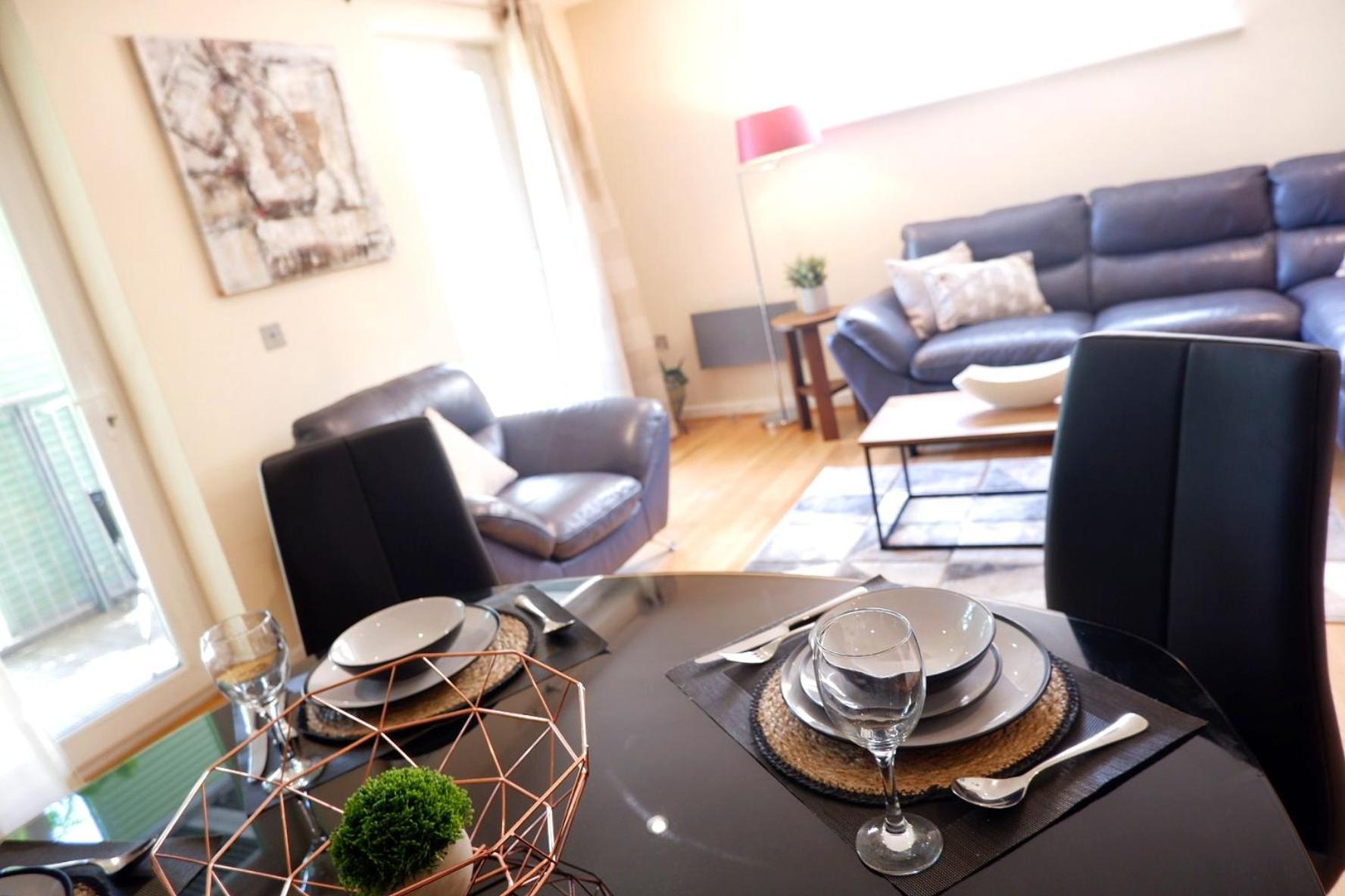 Stunning Apartment Close To Cambridge Station With Free Parking! Екстериор снимка