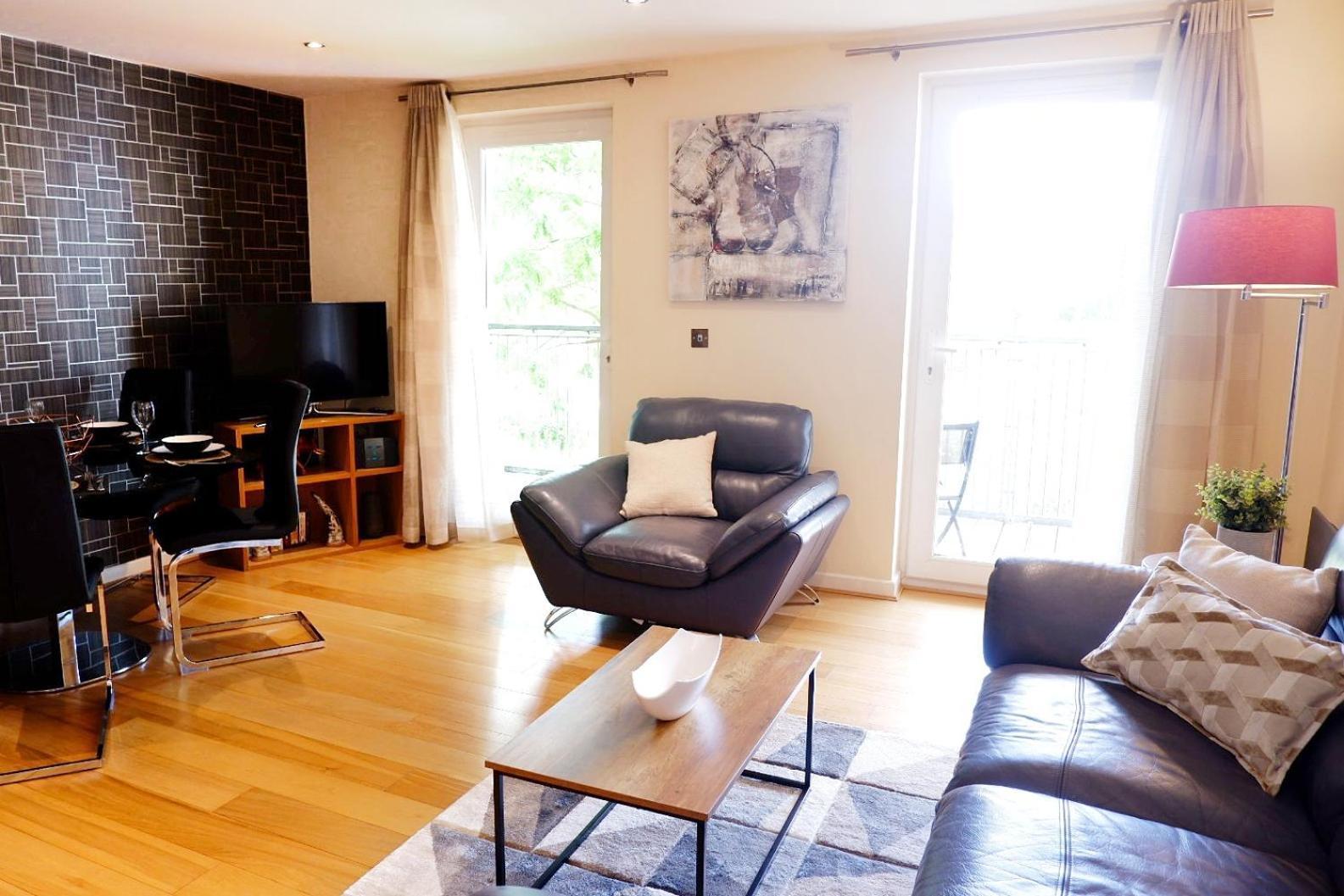 Stunning Apartment Close To Cambridge Station With Free Parking! Екстериор снимка